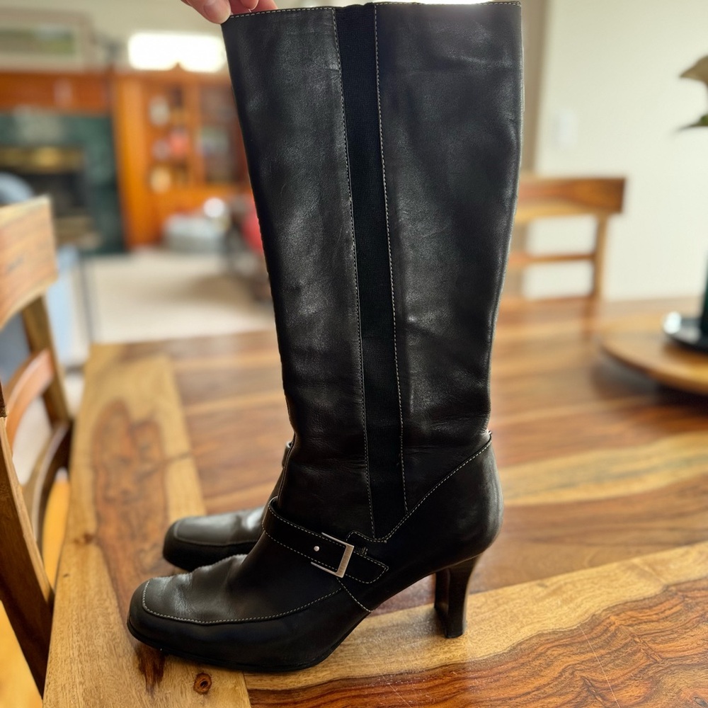 Elegant Black Leather Knee-High Boots